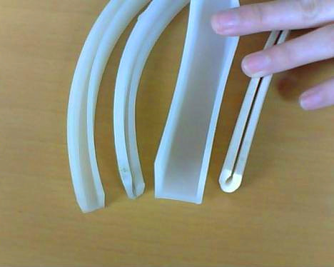 振動篩上使用的密封配件有哪幾樣？各有什么特點(diǎn)？