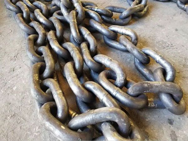 提升機鏈條擺動故障分析與解決方案